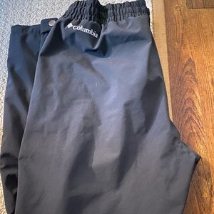 Black Columbia woman’s omni tech ski pants